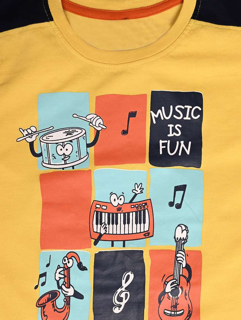 boys printed twin sets  - 20687515 -  Standard Image - 2