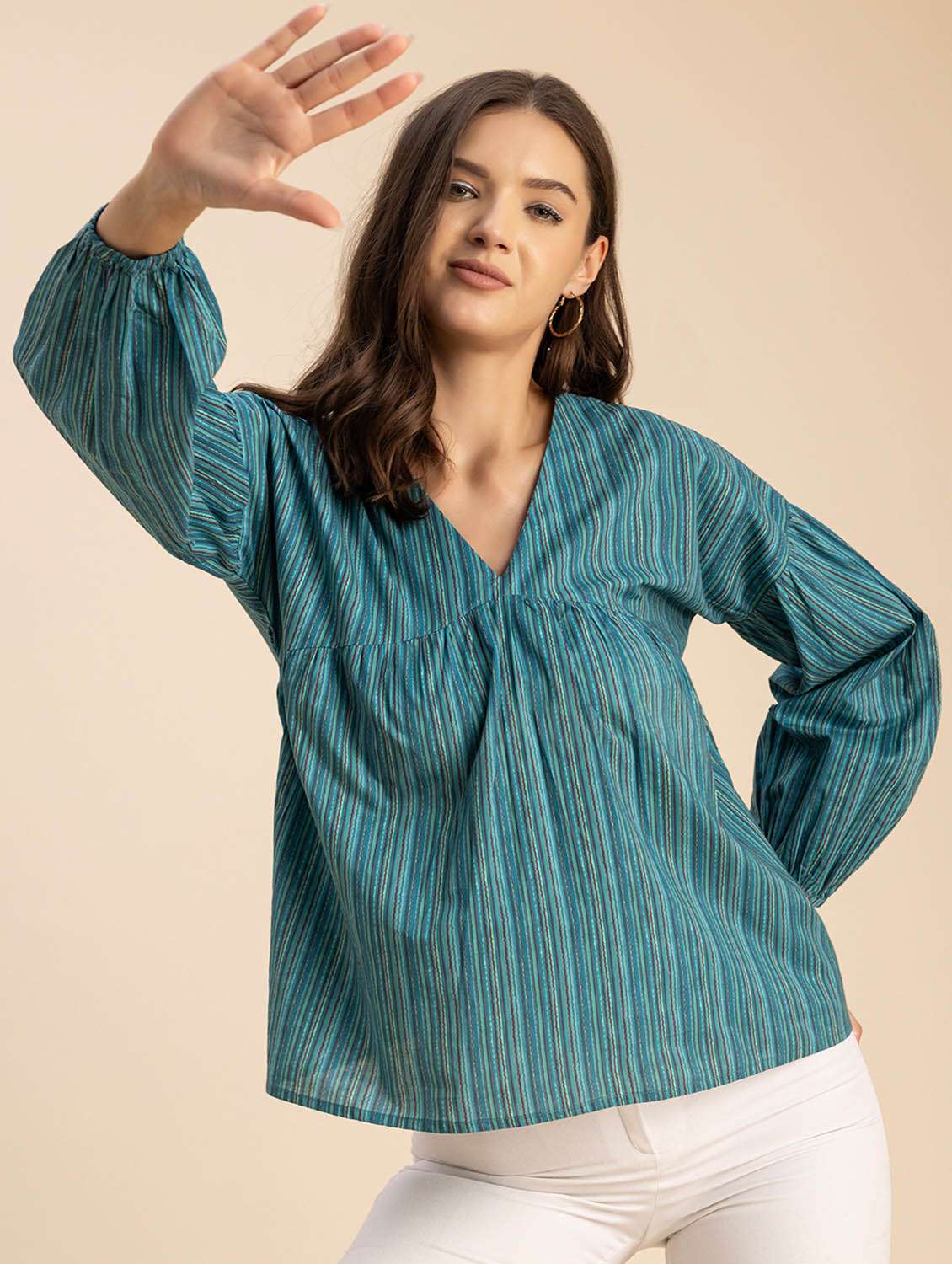 women striped long sleeves straight top - 20694642 -  Standard Image - 2