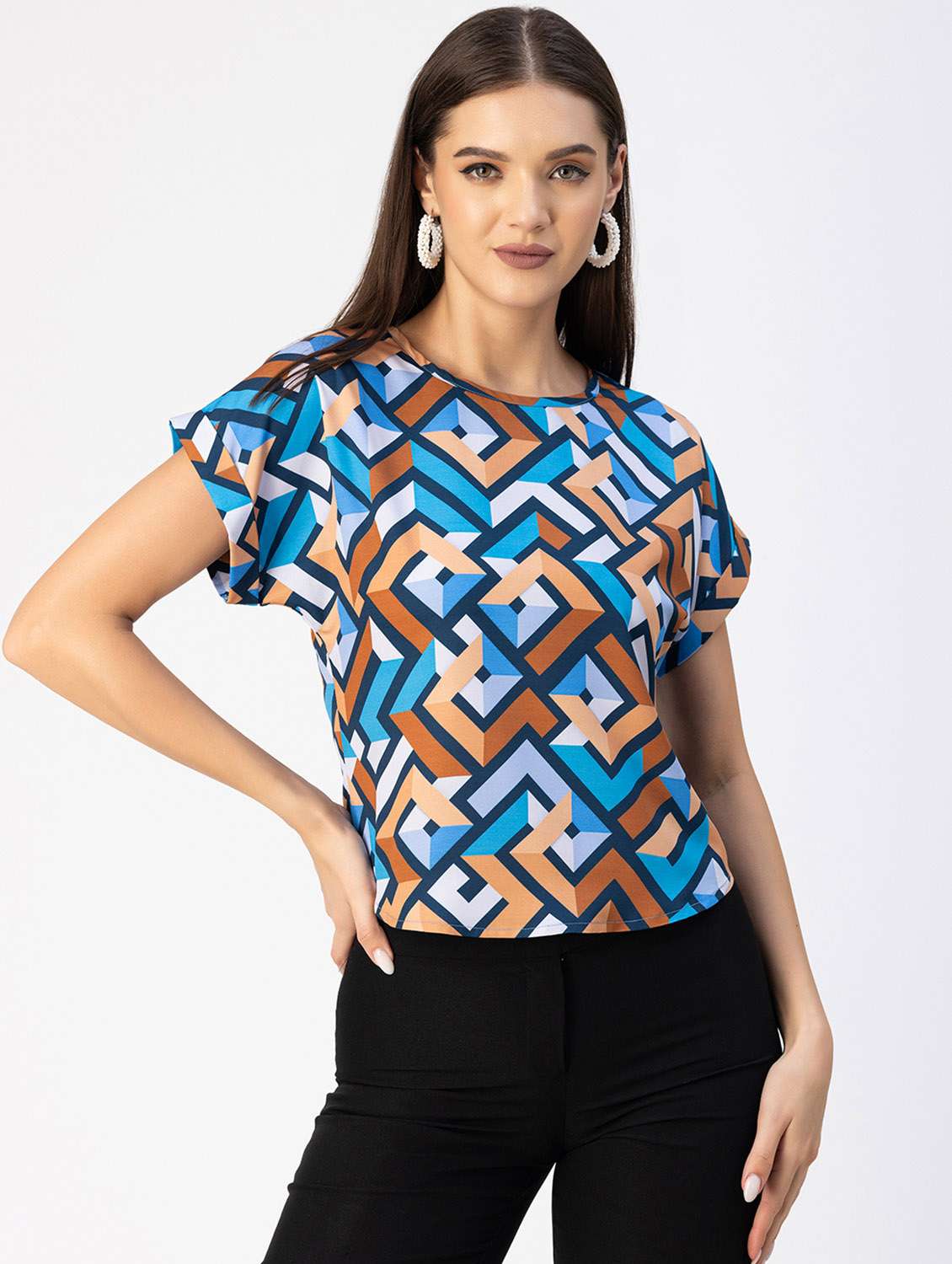 women geometric print round neck top