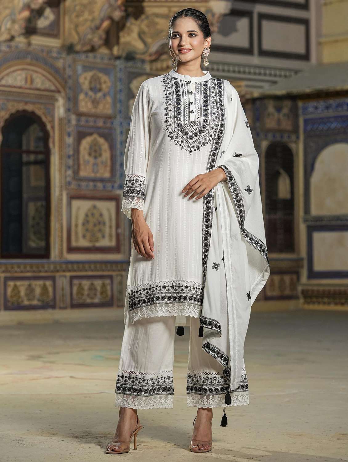 white long sleeve kurta palazzo set set - 20727176 - Standard Image - 2