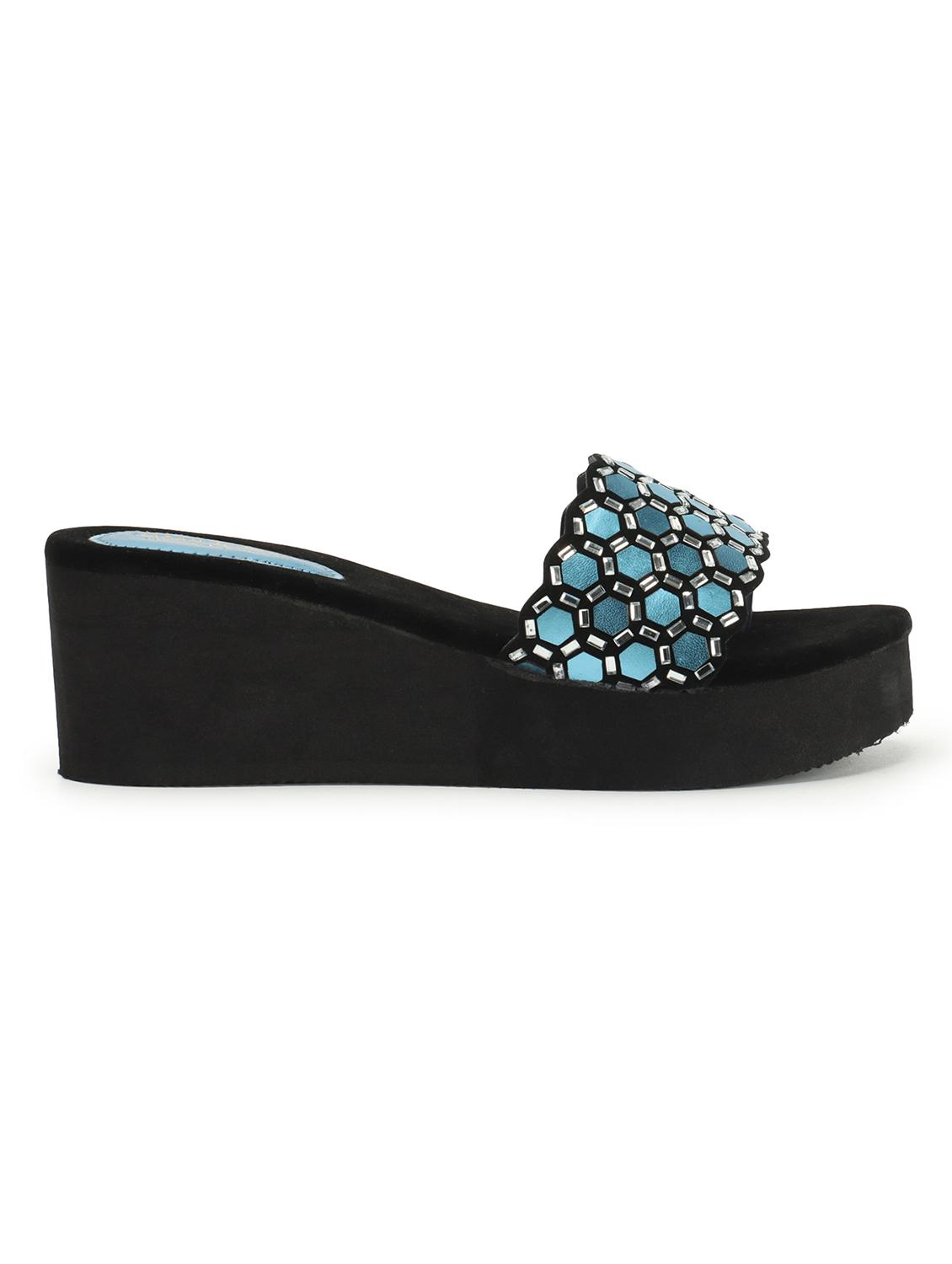 latest stylish tendy slipper for womens and girls - 20728939 - Standard Image - 2