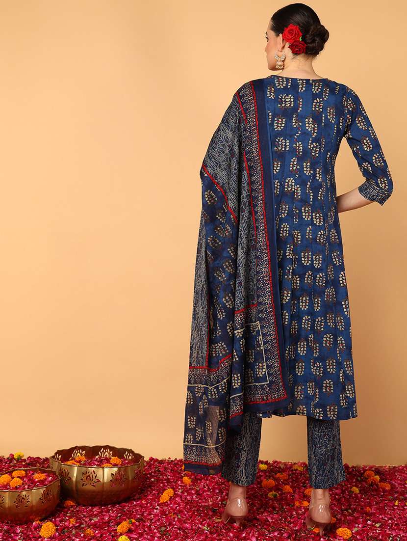 women kurta pant set with dupatta - 20729443 - Standard Image - 2