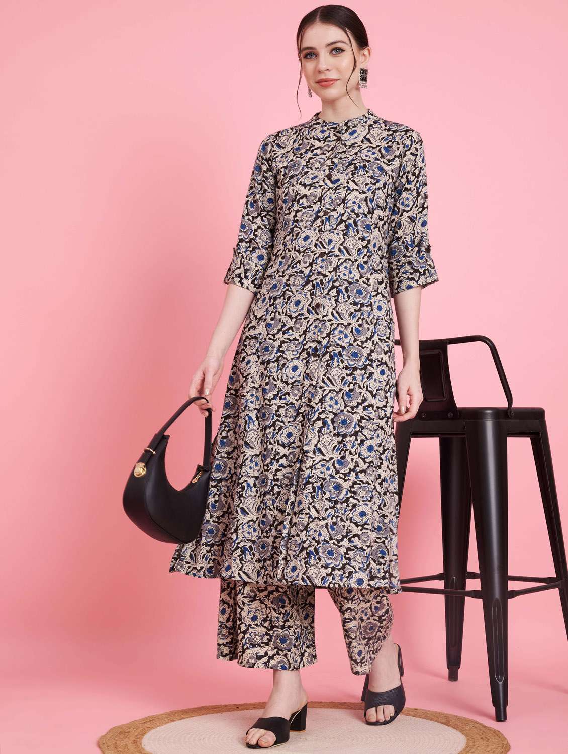 women grey roll up sleeve kurta pant set