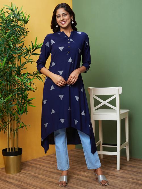 blue geometric printed a-line kurta - 20755946 - Standard Image - 0