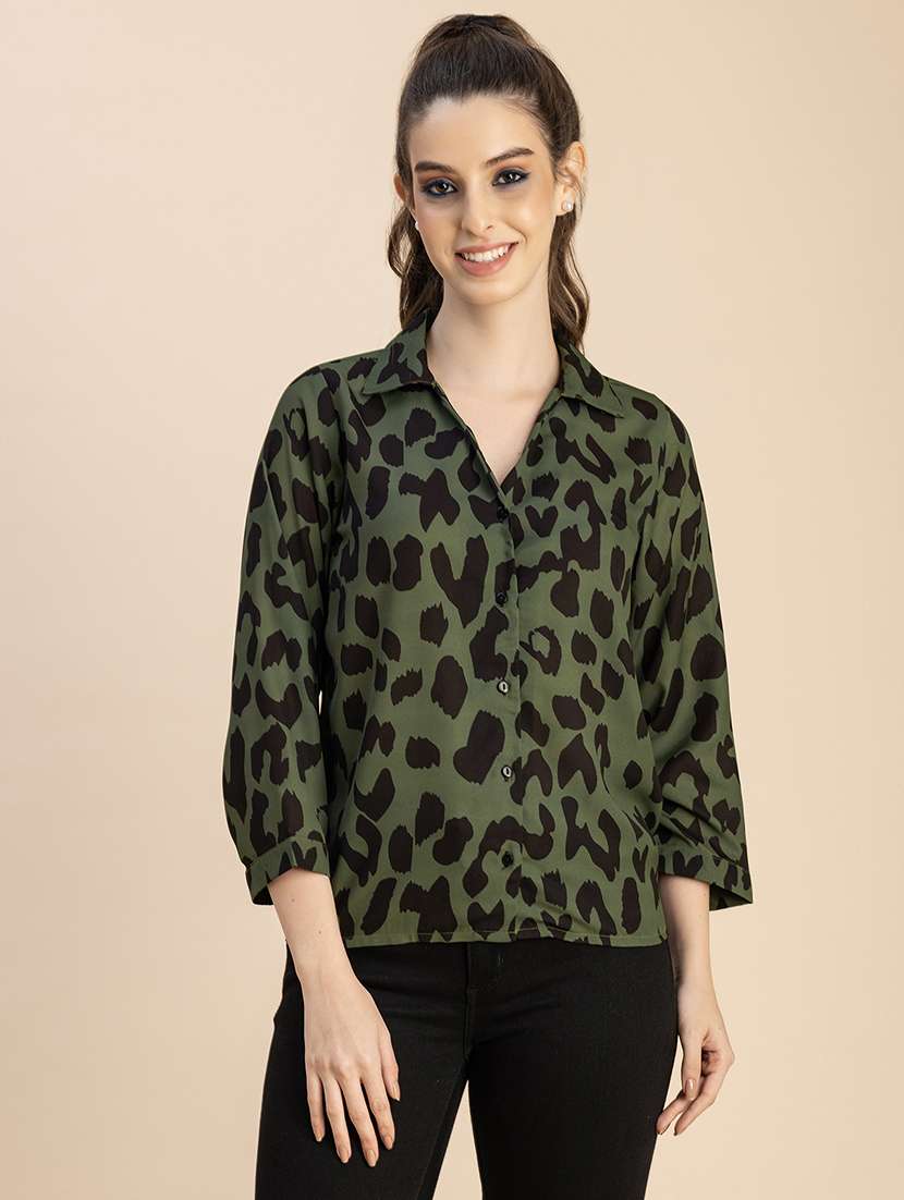 women animal print collared shirt