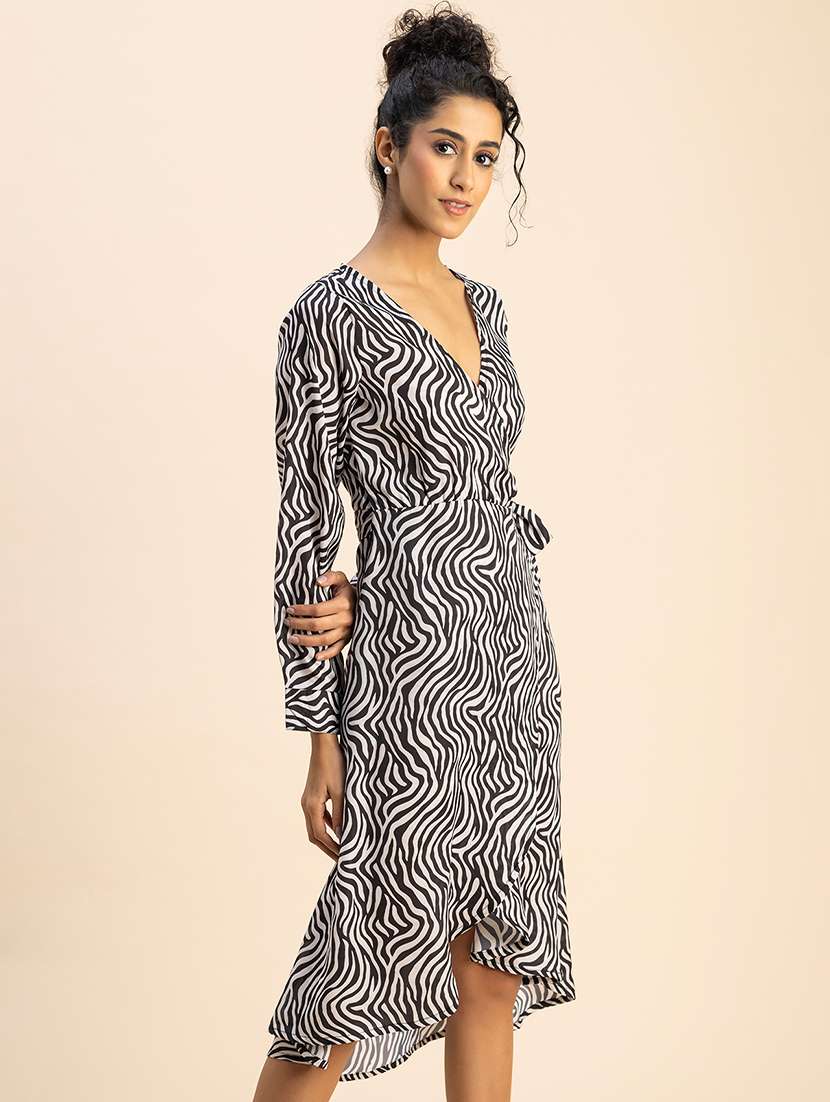 women animal print puff sleeves wrap dress - 20767764 -  Standard Image - 2