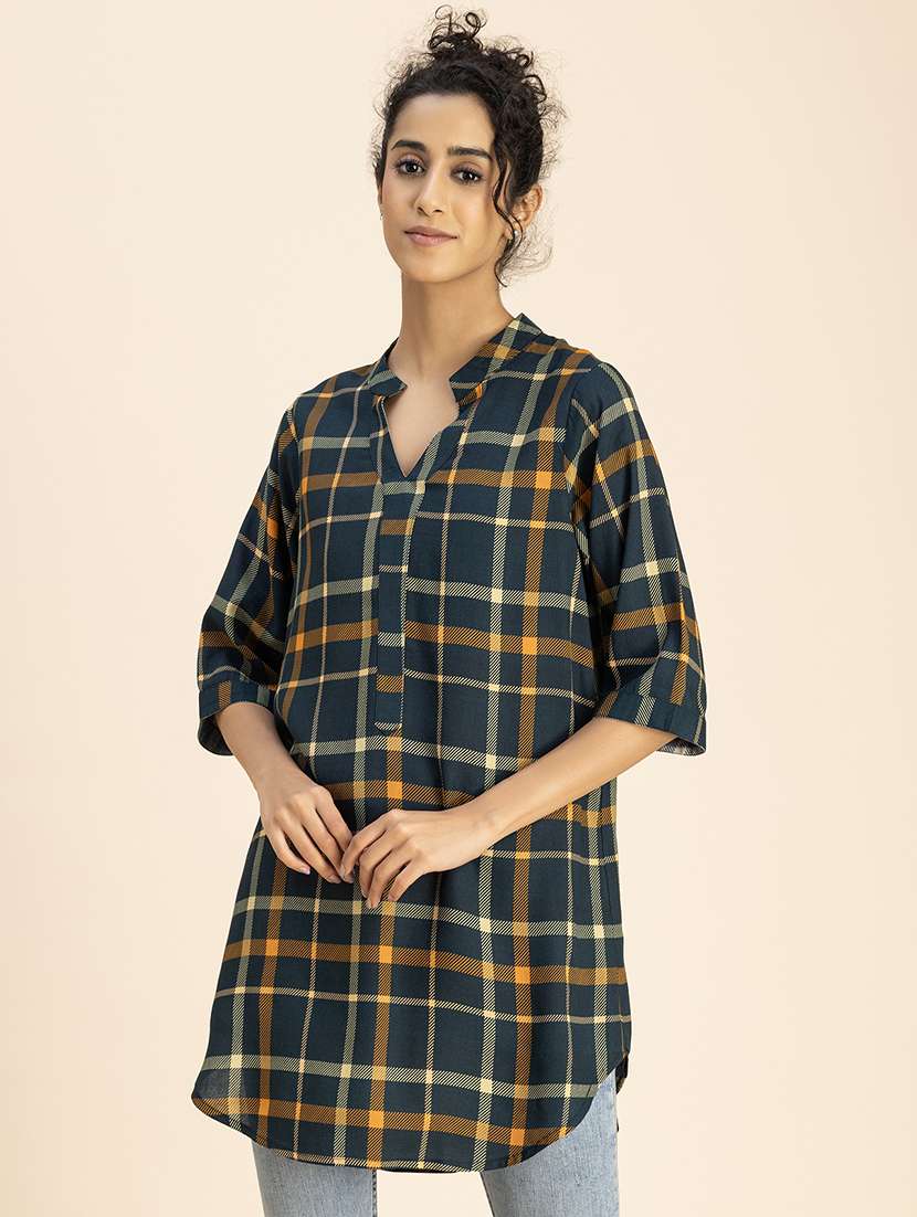 women checkered mandarin neck top