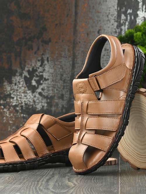 men fisherman sandal - 20795203 - Standard Image - 0
