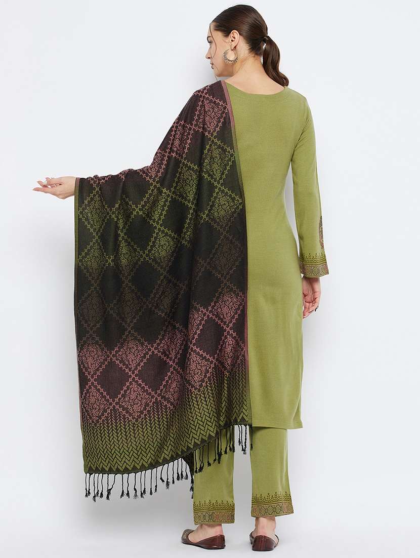 women green self-designed woolen suit set - 20796487 - Standard Image - 2