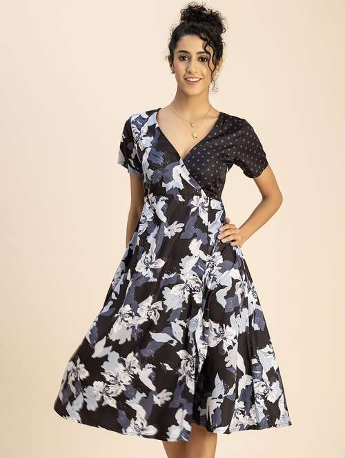 women black floral printed a-line dress - 20817217 -  Standard Image - 0