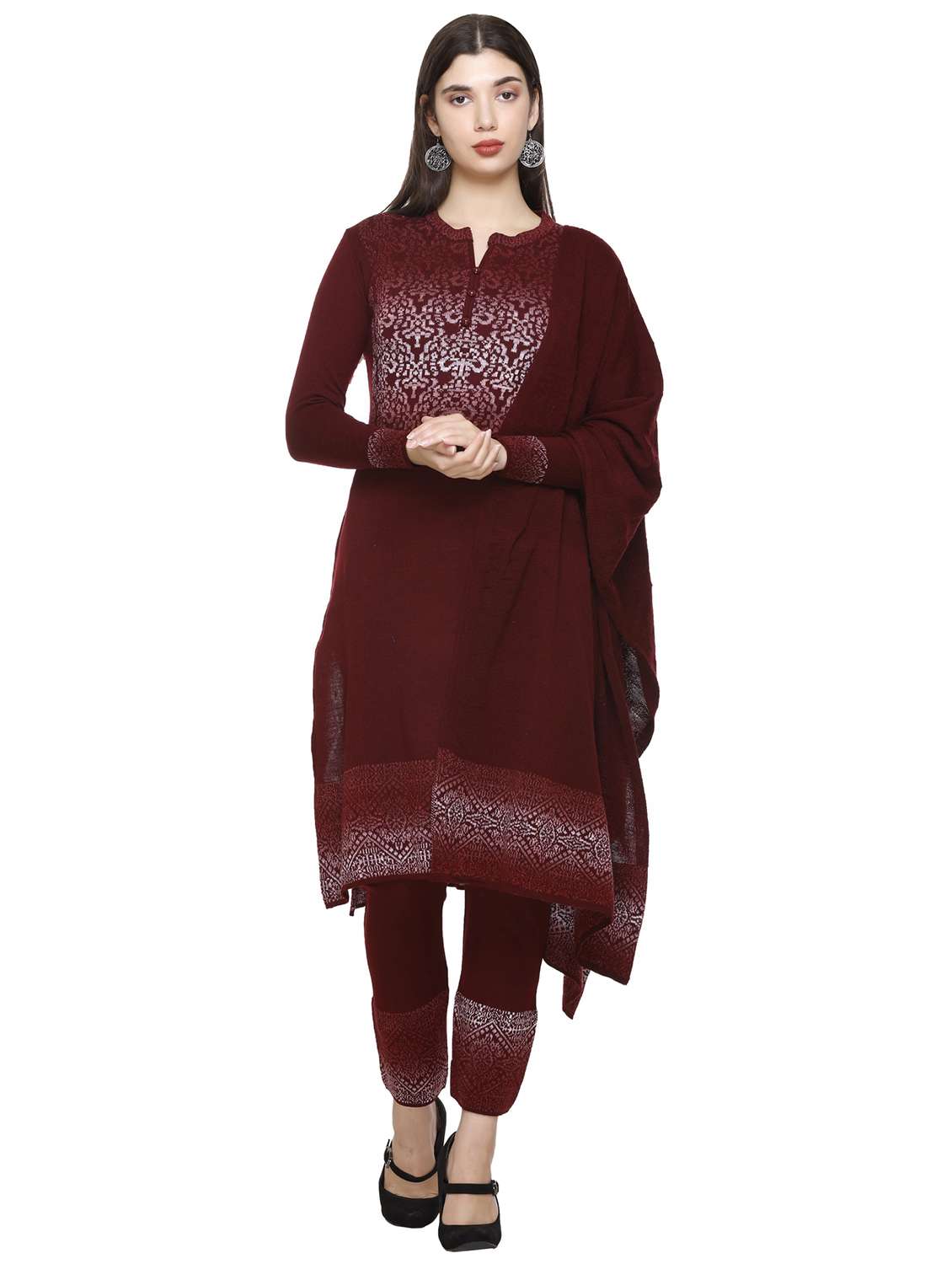women maroon notch neck kurta pant set with dupatta