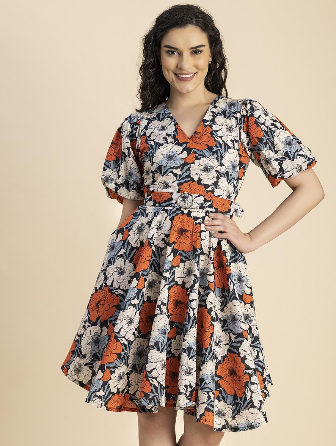 black floral printed fit & flare dress - 20817894 - Zoom Image - 0