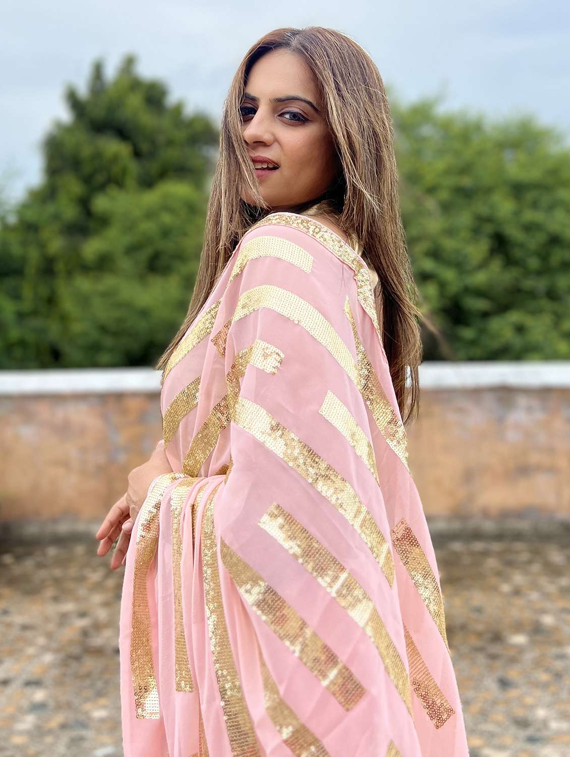 women sequined work saree with blouse - 20819392 -  Standard Image - 2