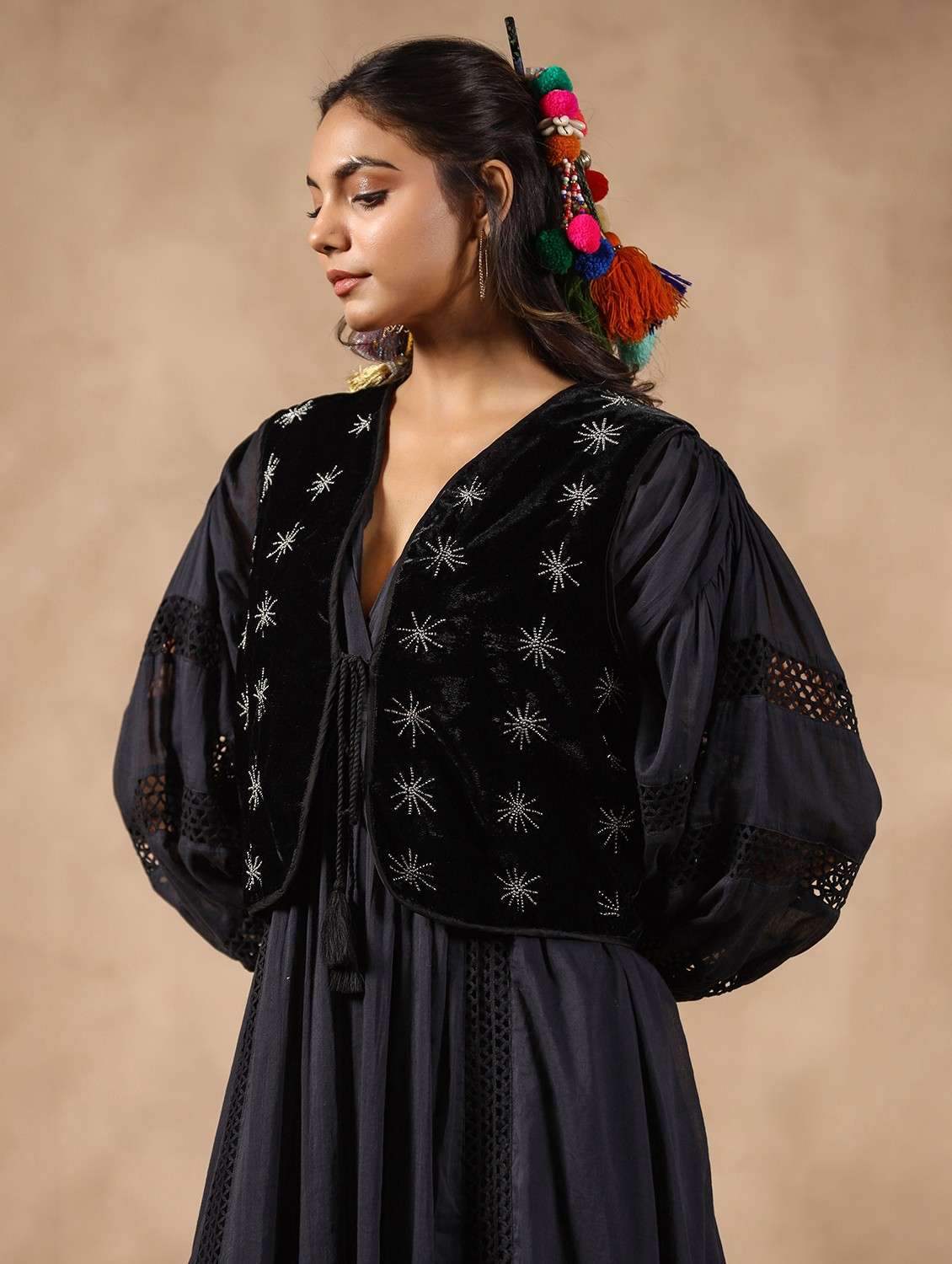 Women Sleeveless Embellished Ethnic Jackets - 20825199 -  Standard Image - 2