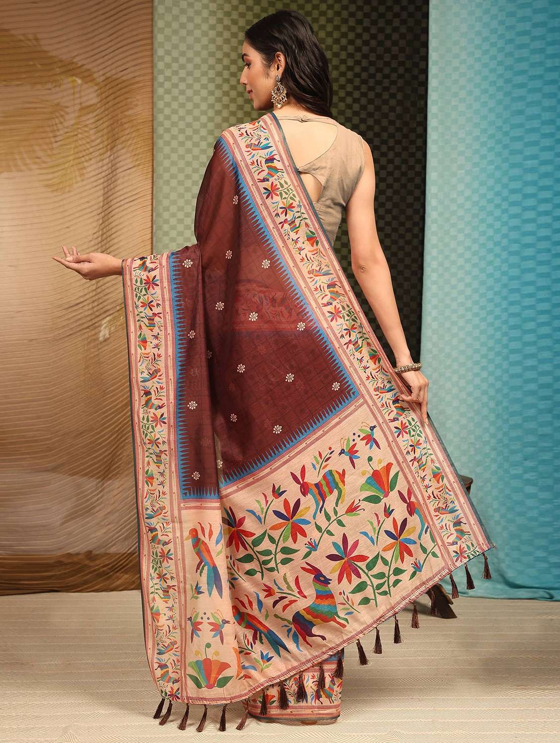 women brown self design paithani saree with blouse - 20827707 -  Standard Image - 2