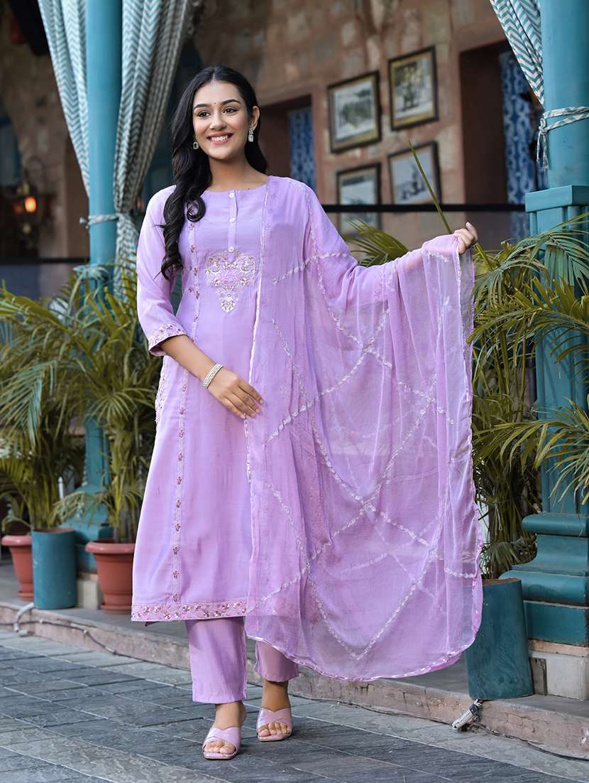 women lavender round neck kurta pant set with dupatta