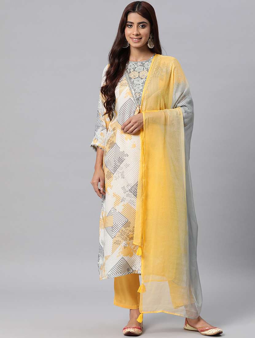 women white round neck kurta pant set with dupatta