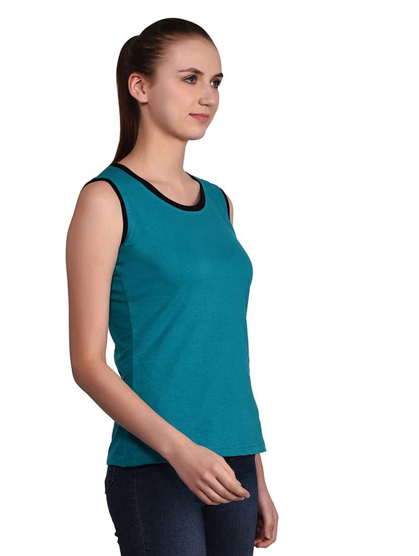 women solid round neck t-shirt - 20842143 -  Standard Image - 2