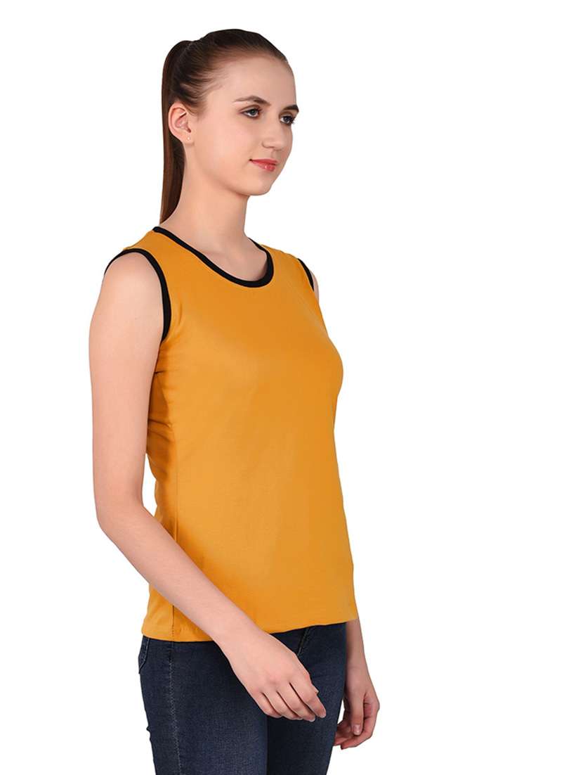 women solid round neck t-shirt - 20842148 -  Standard Image - 2