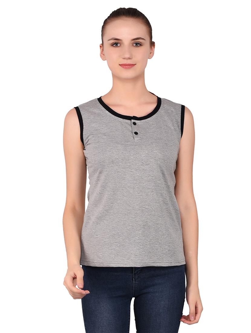 women solid round neck t-shirt - 20842217 -  Zoom Image - 0