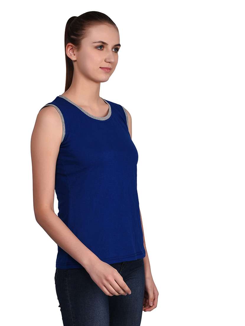 women solid round neck t-shirt - 20842270 -  Standard Image - 2