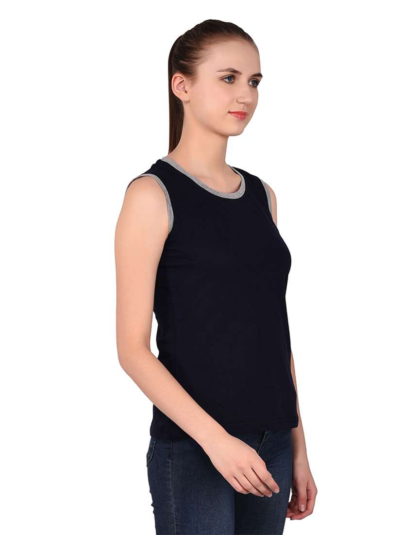 women solid round neck t-shirt - 20842291 -  Standard Image - 2