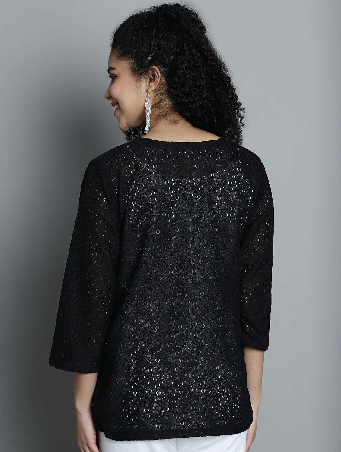 black self design cotton blend shrug - 20844428 -  Standard Image - 2