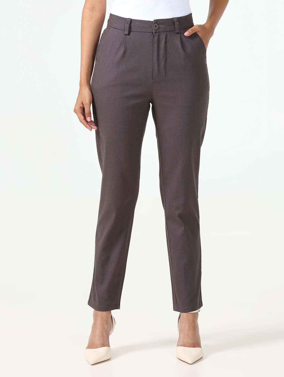 women solid pleated chinos trouser
