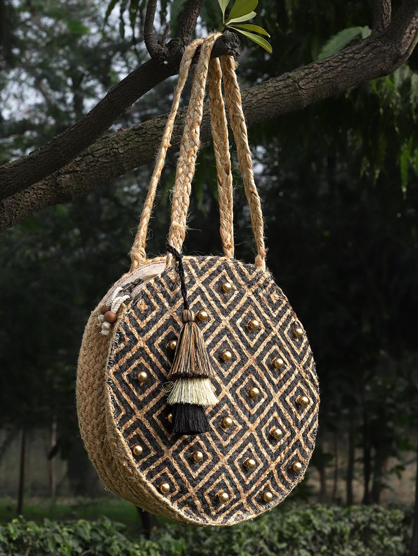 beige jute embellished shoulder bag - 20852389 -  Zoom Image - 0
