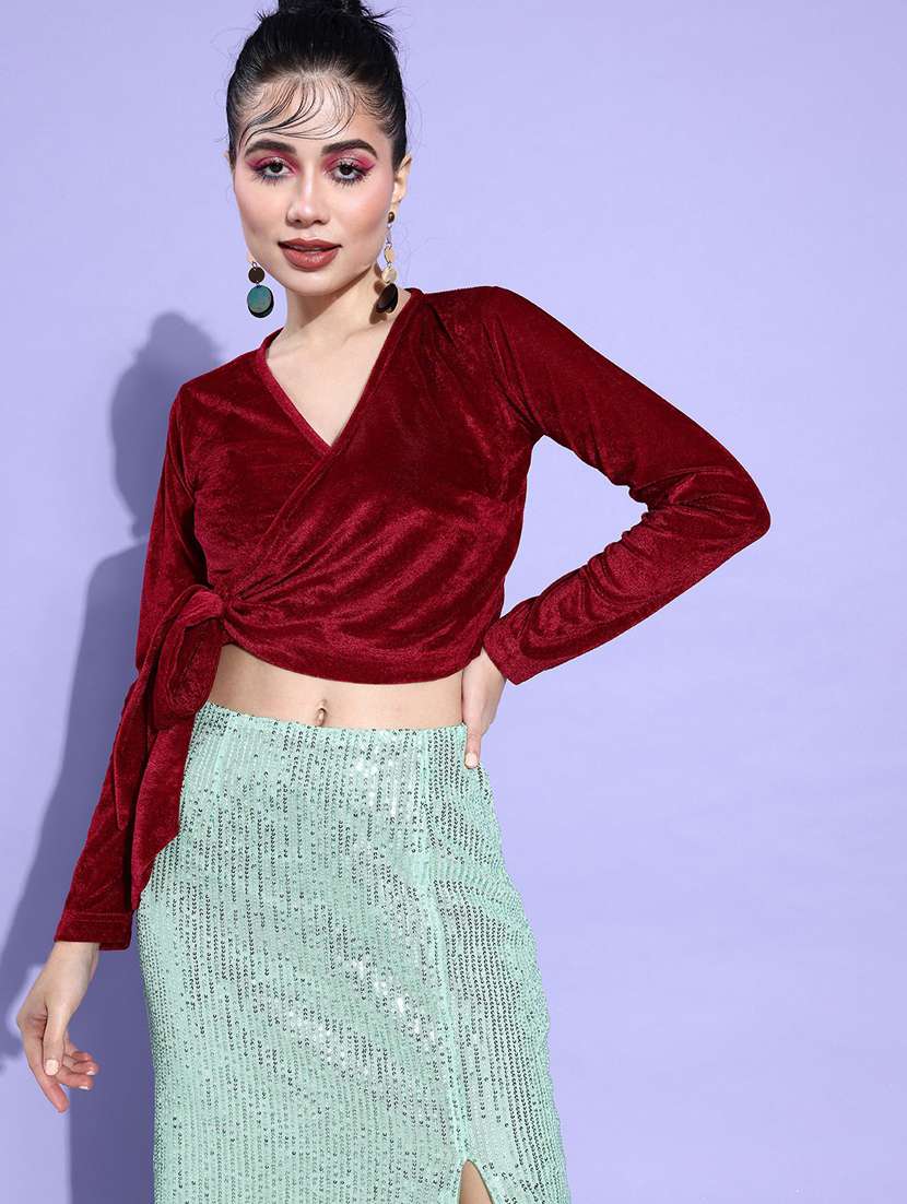 women maroon solid crop top