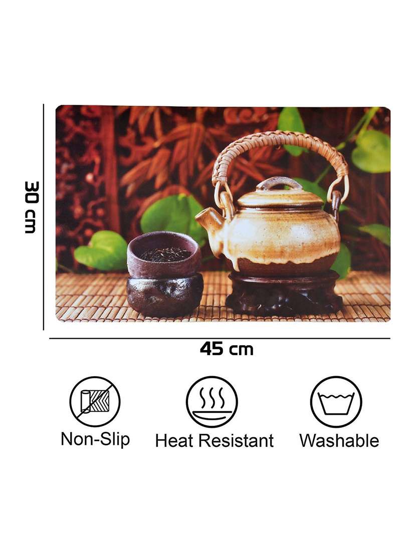 printed placemats for dining table and kitchen - 20853466 -  Standard Image - 2