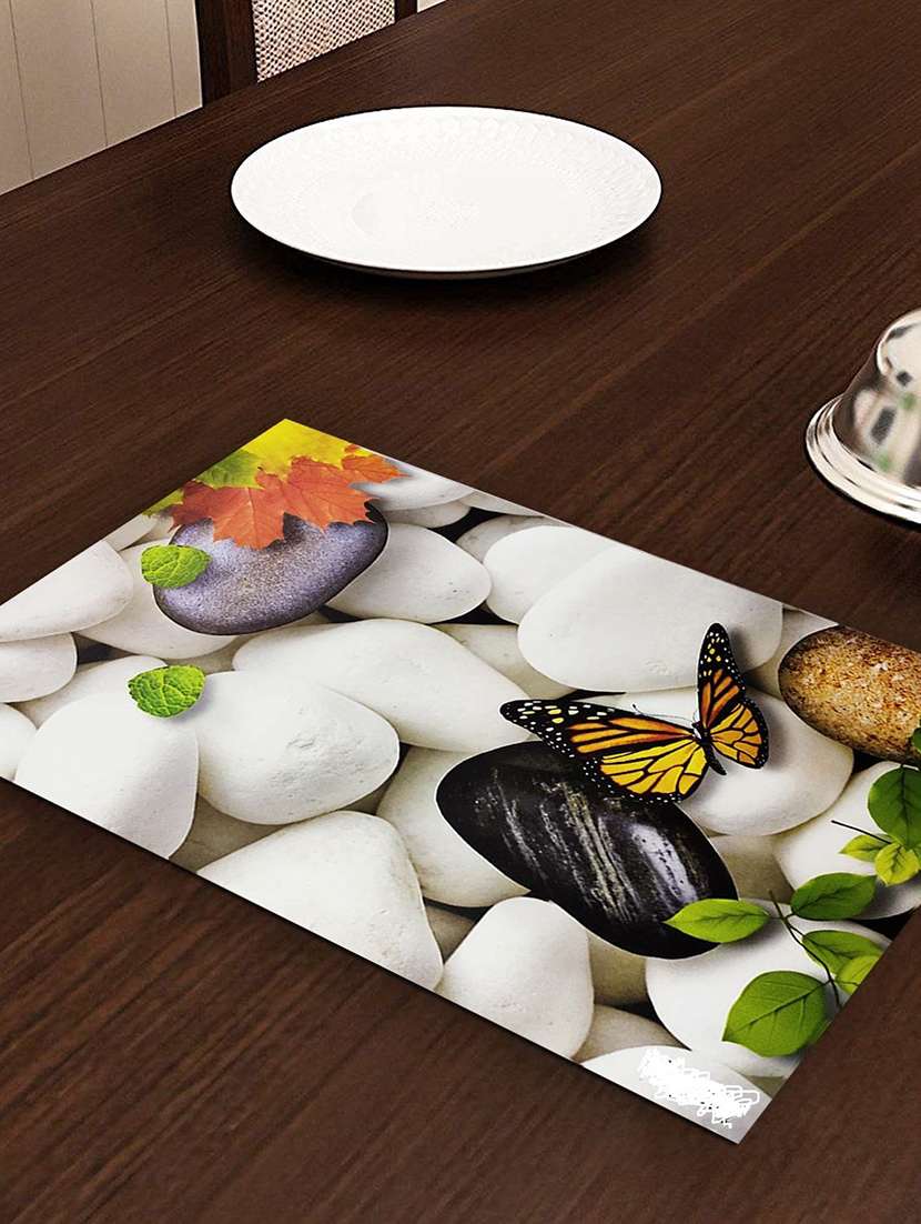 printed placemats for dining table and kitchen - 20853510 -  Standard Image - 2