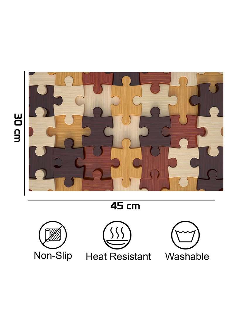 printed placemats for dining table and kitchen - 20853516 -  Standard Image - 2