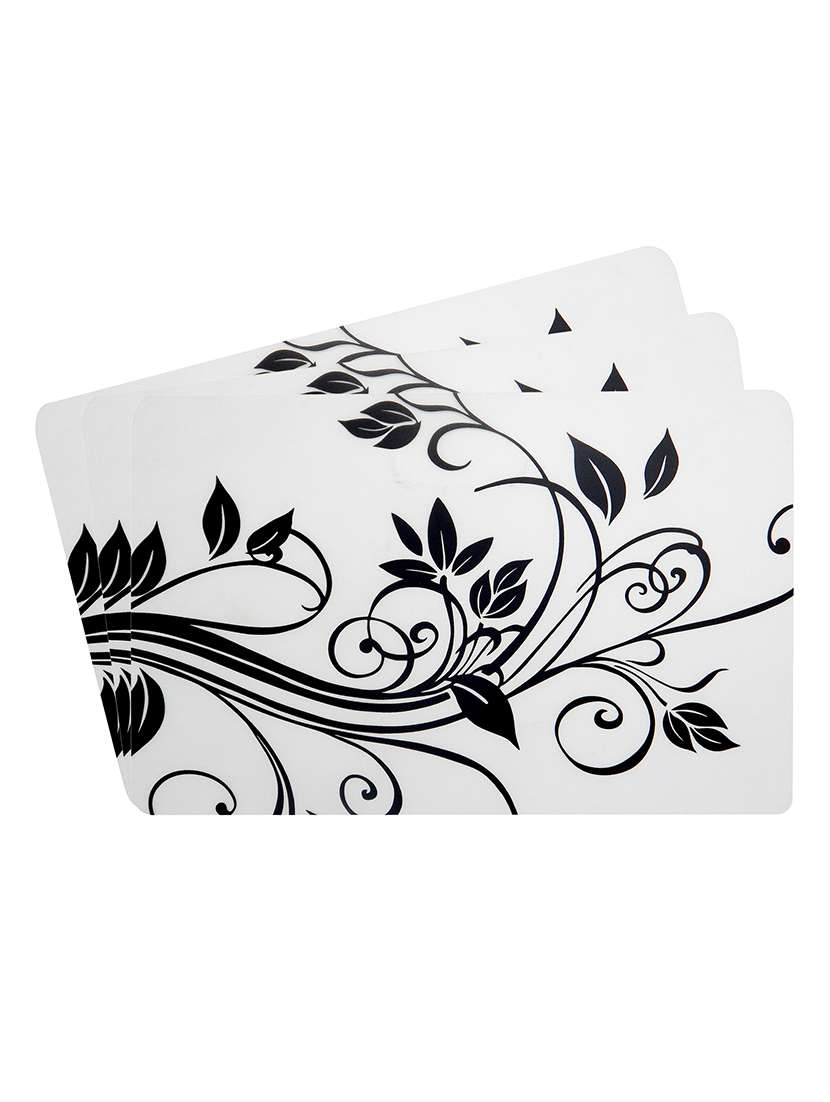 printed placemats for dining table and kitchen - 20853551 -  Standard Image - 2