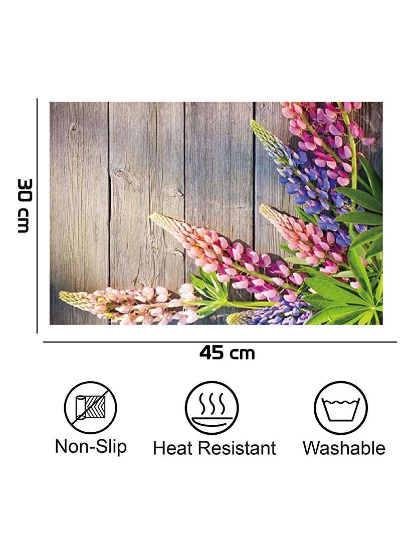 printed placemats for dining table and kitchen - 20853564 -  Standard Image - 2