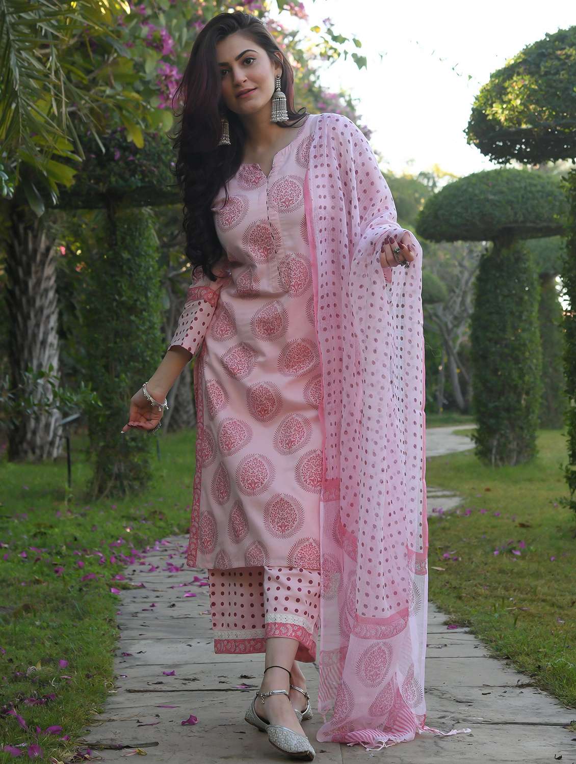 women printed three quarter sleeve kurta pant with dupatta set - 20855692 -  Standard Image - 2
