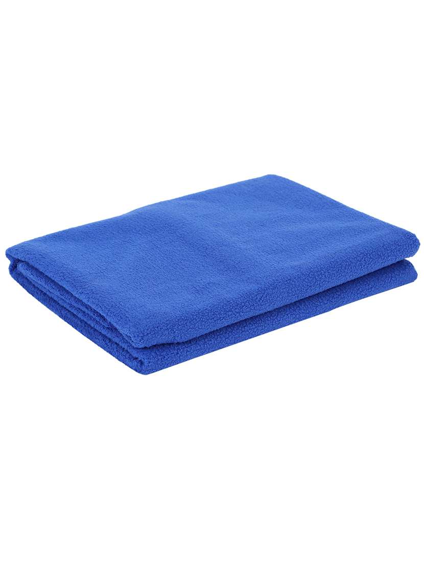 solid blue rubber mat - 20864471 -  Standard Image - 2