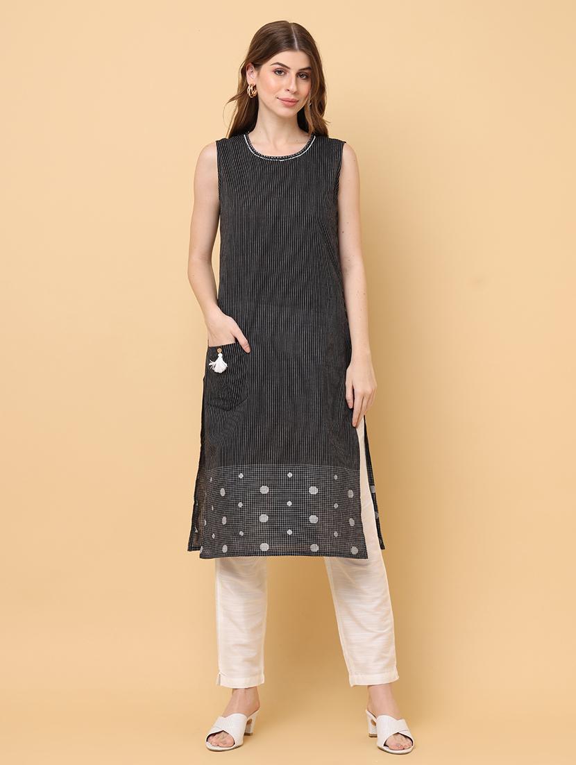women black round neck straight kurta - 20878554 - Zoom Image - 0