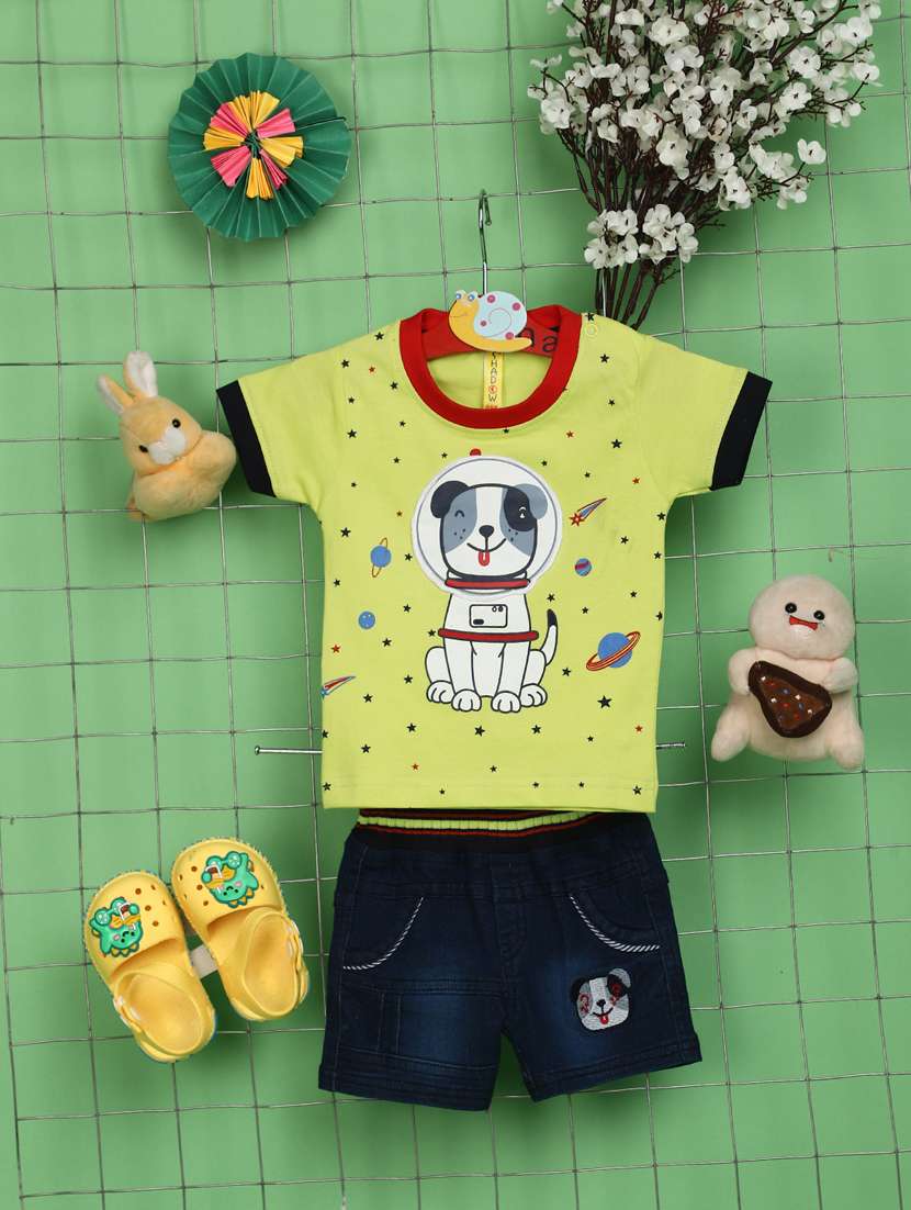 boys round neck printed shorts set