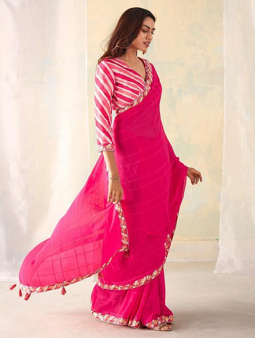 women pink checks printed lace work saree with blouse - 20879477 - Standard Image - 0