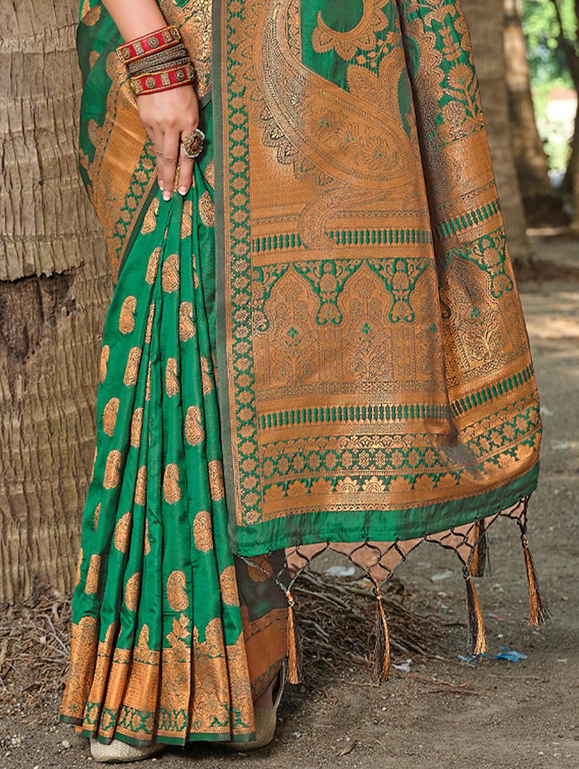 green silk banarasi saree with blouse - 20879820 - Standard Image - 2