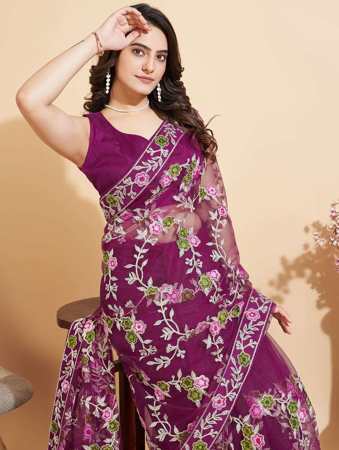 women purple embroidered saree with blouse - 20882383 -  Standard Image - 2