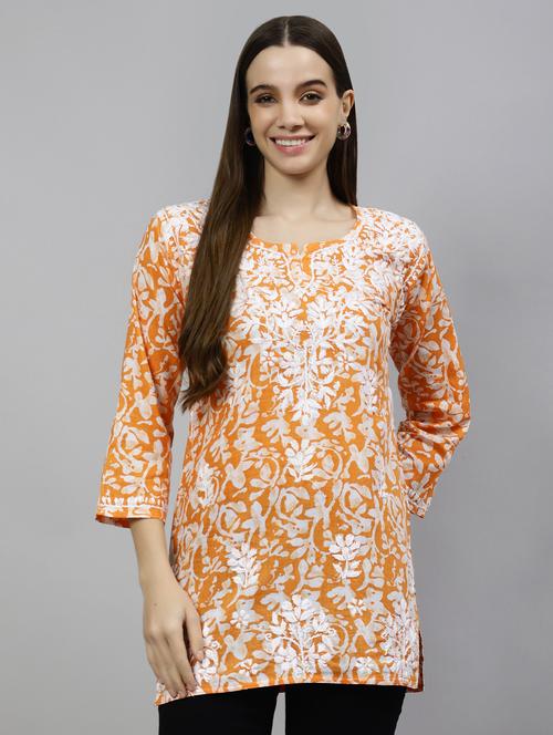 women three quarter sleeve straight kurti - 20884756 - Standard Image - 0
