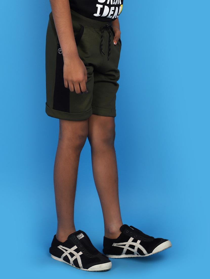 green cotton shorts & three fourth - 20901257 - Standard Image - 2