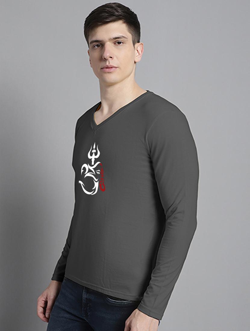 men chest print v-neck t-shirt - 20906827 - Standard Image - 2