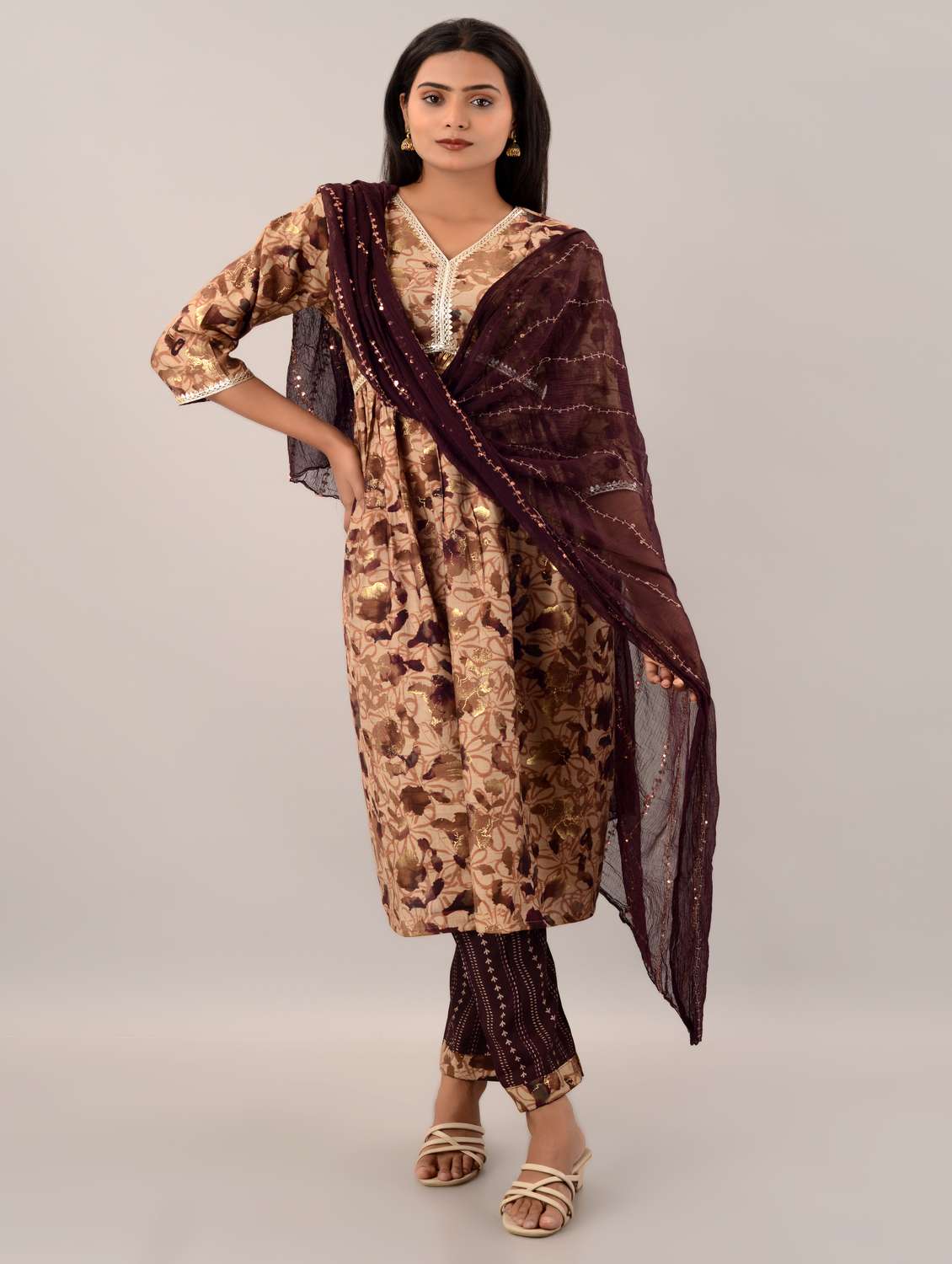 women beige v neck kurta pant set with dupatta