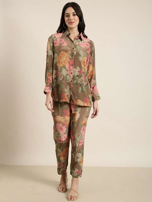 women green floral printed shirt and trouser co-ord set - 20912330 -  Standard Image - 0