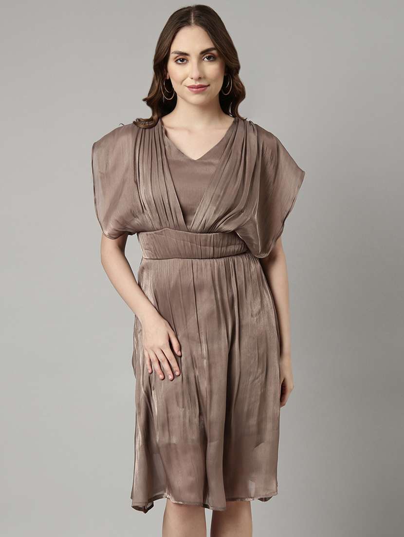women solid batwing a-line dress