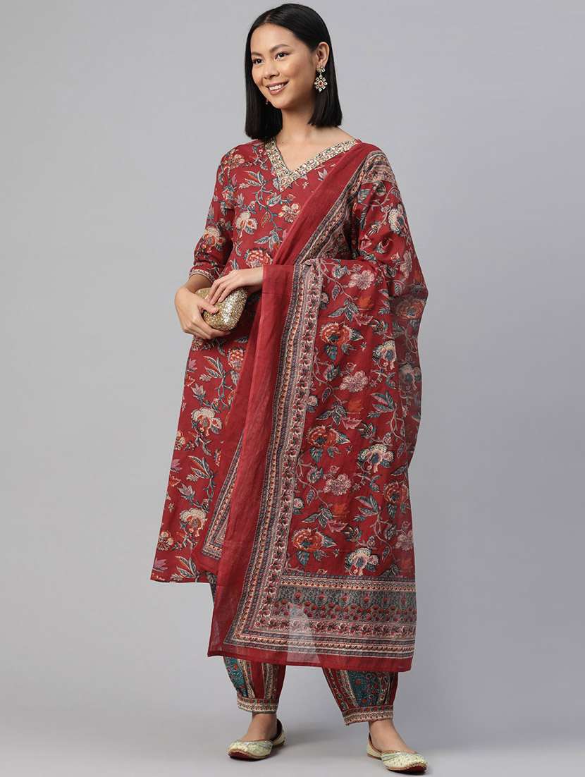 women three quarter sleeve kurta salwar with dupatta set