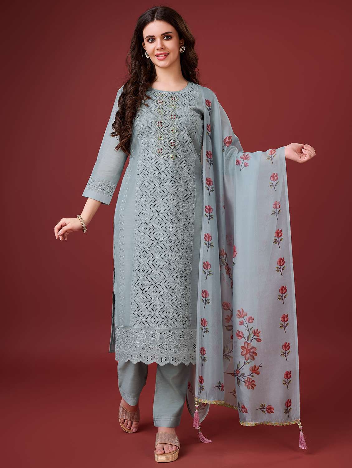 women grey round neck kurta pant set with dupatta set